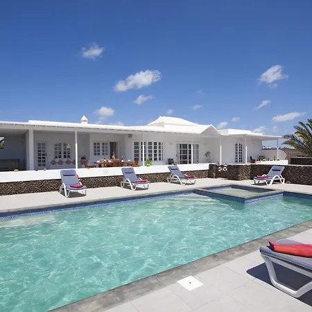 Palmitas - Sea Views - Private Pool - Hot Tub - Table Tennis Villa *