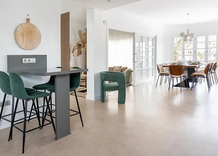 Palmitas - Sea Views - Private Pool - Hot Tub - Table Tennis فيلة بْوُرتو كاليرو